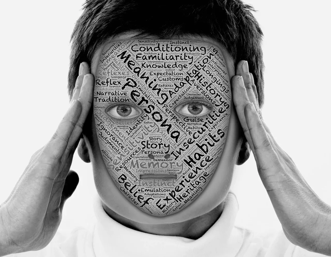 Visage couvert de mots comme « habitudes », « mémoire » ou « croyances », mains sur les tempes
